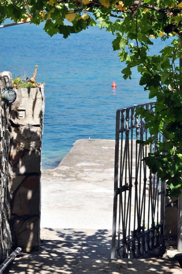 Appartement On The Beach, Zoranka Seget Vranjica
